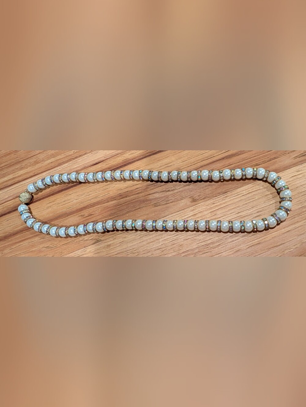 Pearl and Crystal Necklace With Magnetic Clasp